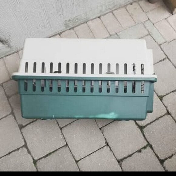 REMINGTON Medium Dog/Pet Crate- Kennel - Picture 9 of 10